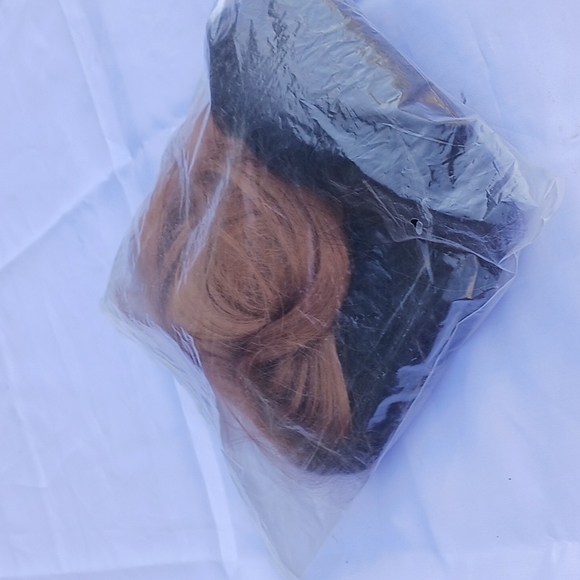 NWOT Long Synthetic wig black and auburn - Picture 11 of 11